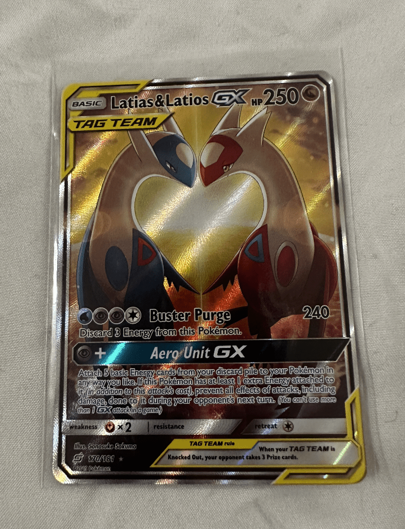 Sun and Moon Team Up: Latias & Latios GX Alternate Art